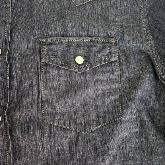 GAP Blue Chambray Cotton Linen Blend Western Shirt Snap button large - Picture 10 of 13